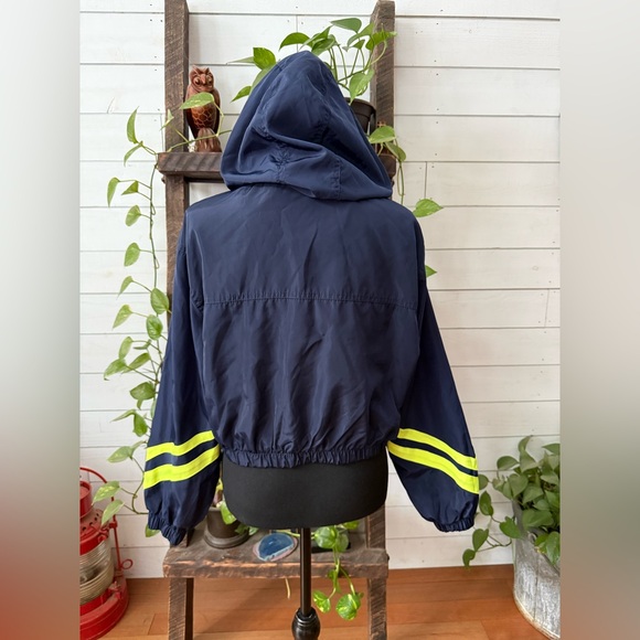 New Look Navy Raincoat with Yellow Stripes - Picture 6 of 17